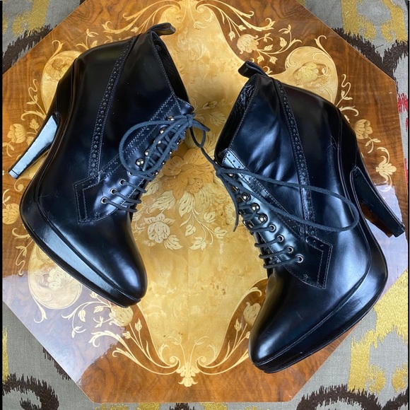 Burberry Whitman Lace Up Ankle Boots - Picture 4 of 16